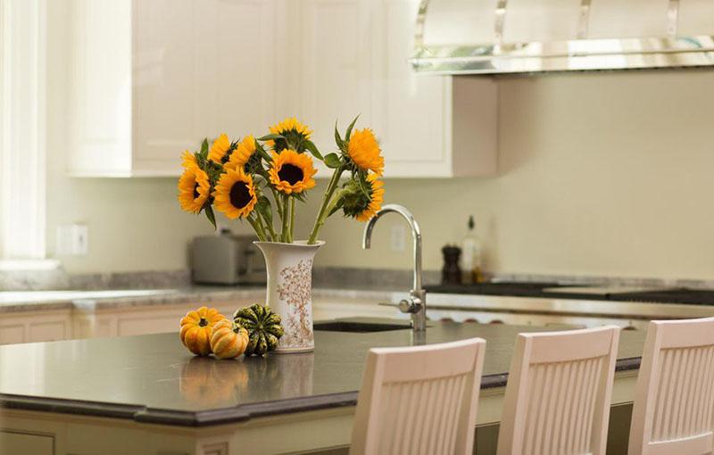 多功能移動式除濕機(jī)應(yīng)用與保養(yǎng)